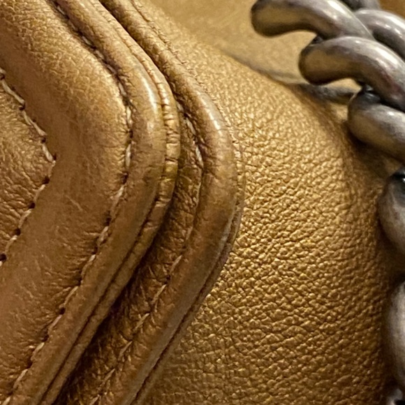 Authentic Chanel calfskin old medium boy in tan color - Picture 4 of 16